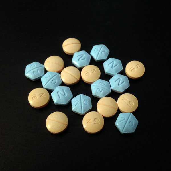 File:Propranolol tablets.png