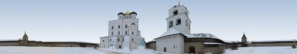 Псков Кромының панорамаһы