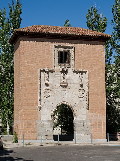 Gate of la Latina