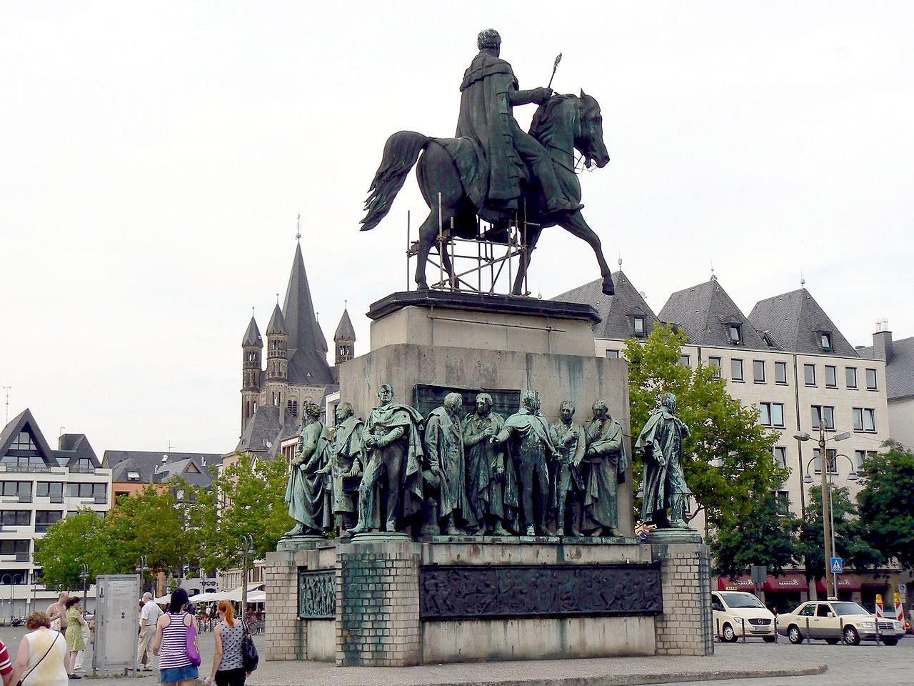 Reiterstandbild Wilhelm III Koeln2007.jpg