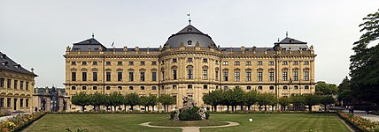 Würzburger Residenz, Südfront