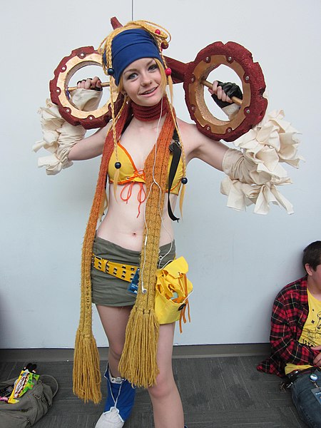 File:Rikku cosplayer at FanimeCon 2010-05-31.JPG