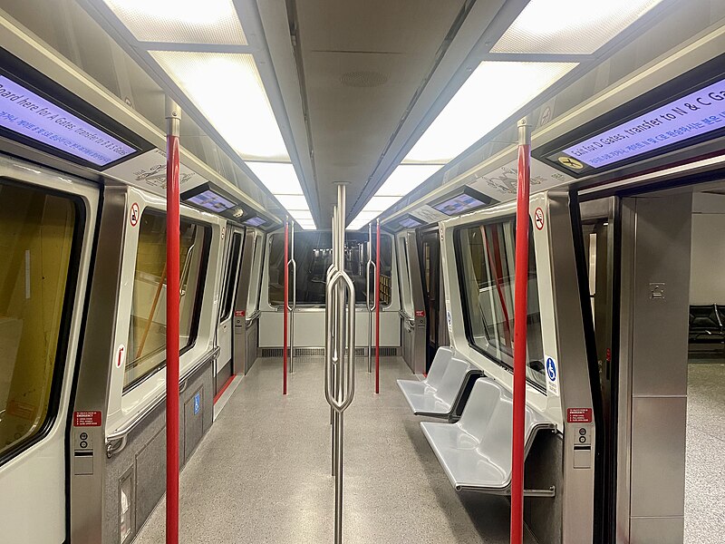 File:SEA Underground refurbished car.jpg