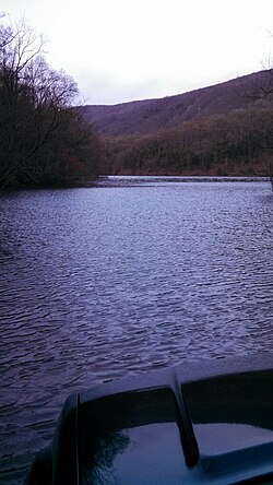 Přehrada Savage River.JPG