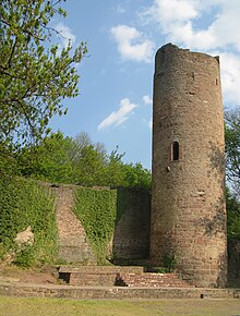 Elevated entrance of the bergfried of Scherenburg Castle Scherenburg Bergfried.JPG