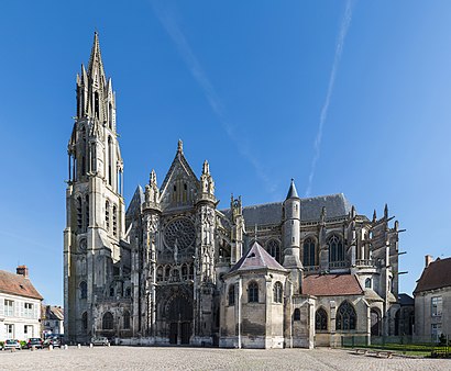 Comment aller à Cathédrale Notre-Dame de Senlis en transport en commun - A propos de cet endroit