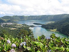 Sete Cidades Massif httpsuploadwikimediaorgwikipediacommonsthu