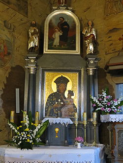 Sierakowice, kościół św. Katarzyny Aleksandryjskiej, ołtarz boczny lewy.JPG