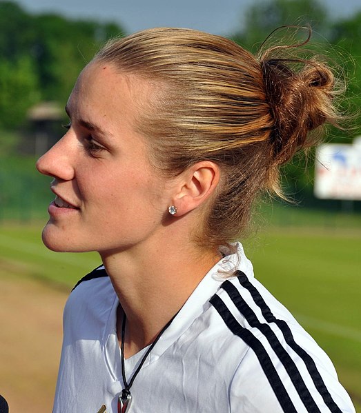 File:Simone Laudehr 2.jpg