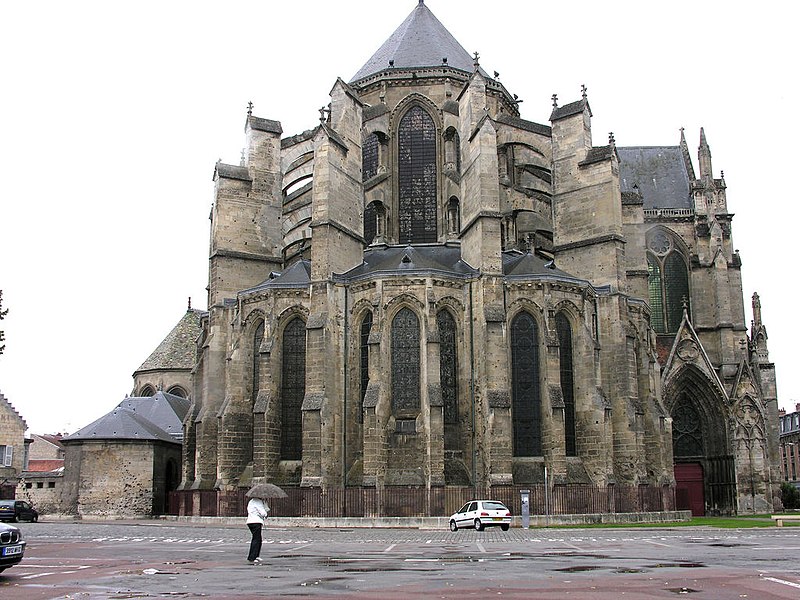 File:Soissons Cathedral east end.jpg