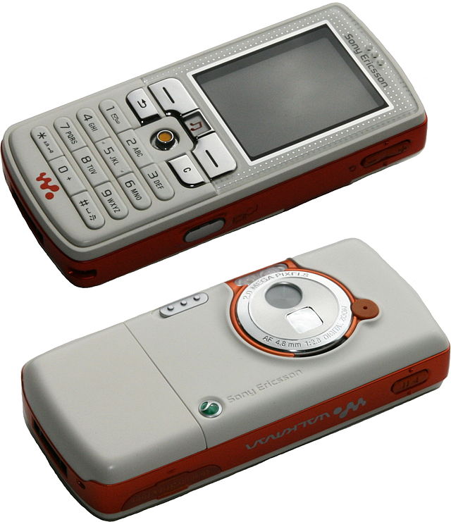 weggooien Nu al Begeleiden Sony Ericsson W800 - Wikipedia