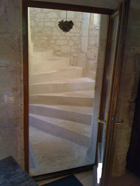 File:Stairs to the Tower from the Dining Room - panoramio.jpg