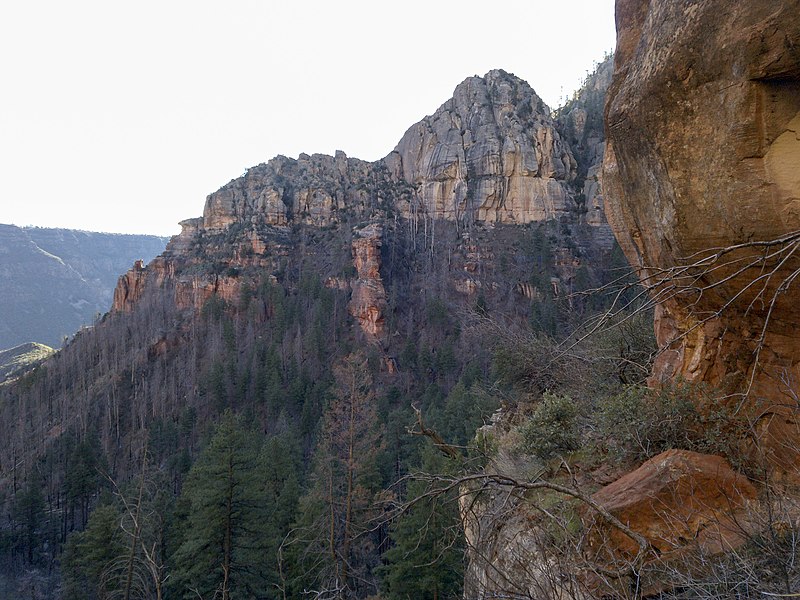 File:Sterling Pass Trail To Vultee Arch Trail, Sedona, Arizona, Coconino County - panoramio (38).jpg