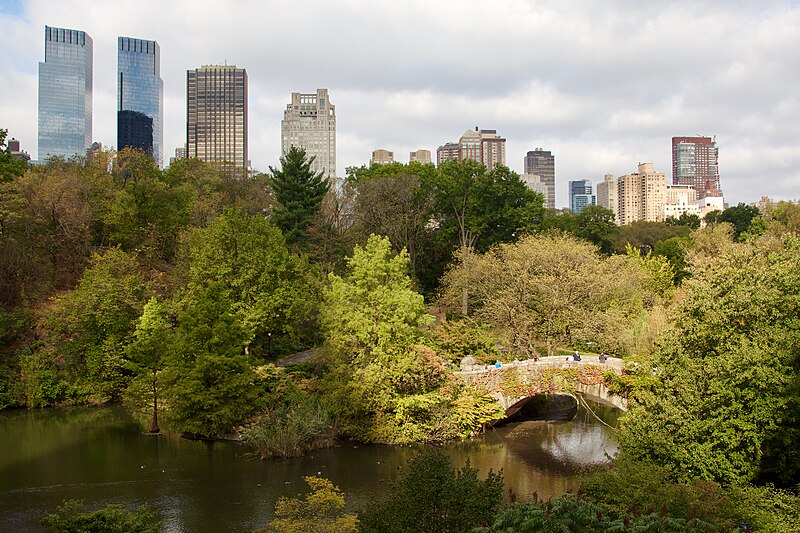 File:Sunlit Gapstow Bridge.jpg