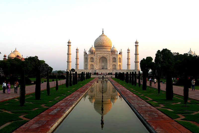 File:Taj at dawn.jpg