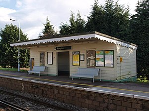 Das Wartezimmer quot;Upquot; an der Plumpton Station.- geograph.org.uk - 1789870.jpg