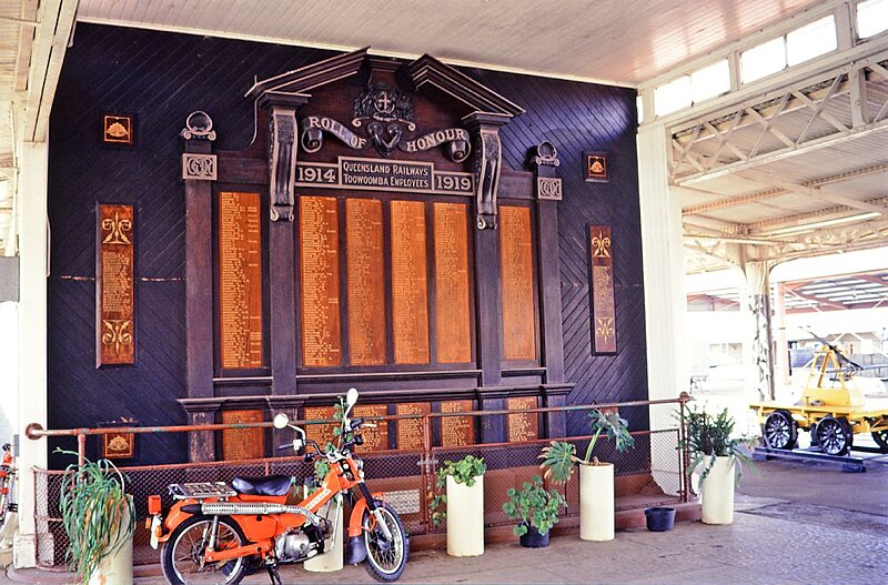 File:Toowoomba Railway Station, Honour Board (1993).jpg