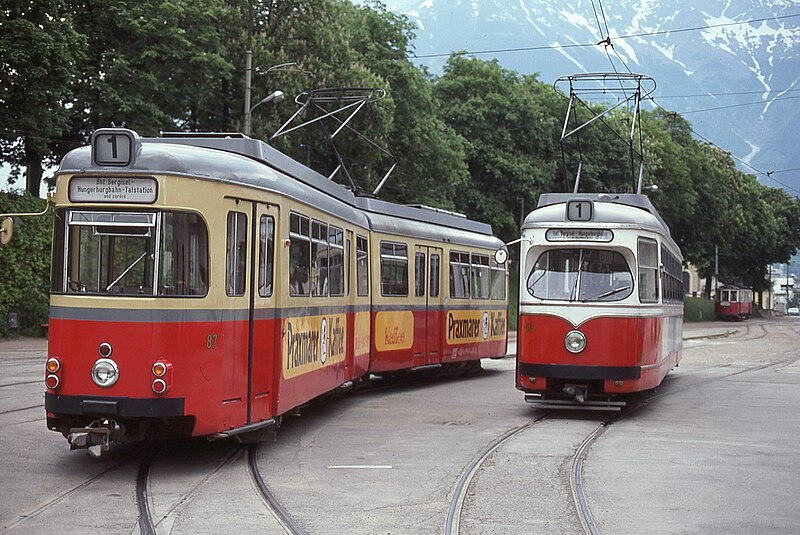 File:Trams d'Innsbruck, ligne 1 en 1977.jpg