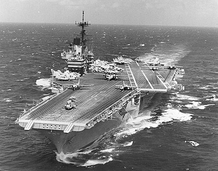 USS Independence (CV-62) at sea during the later 1980s or early 1990s (NH 97715).jpg