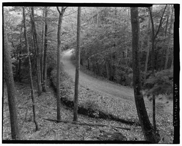 File:VIEW OF STONE CAUSEWAY ALONG ROAD TO SOUTH PEAK FROM SLOPE ABOVE. VIEW SSW - Marsh-Billings-Rockefeller Carriage Roads, Woodstock, Windsor County, VT HAER VT,14-WOOD,9-27.tif