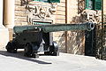Palace of the Prime Minister of Malta: cannon at the entrance