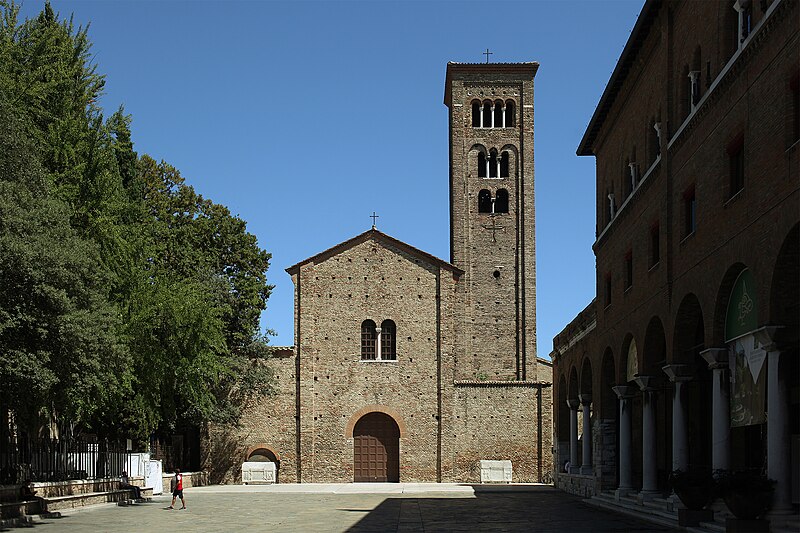 File:Veduta della Basilica di San Francesco, Ravenna.jpg