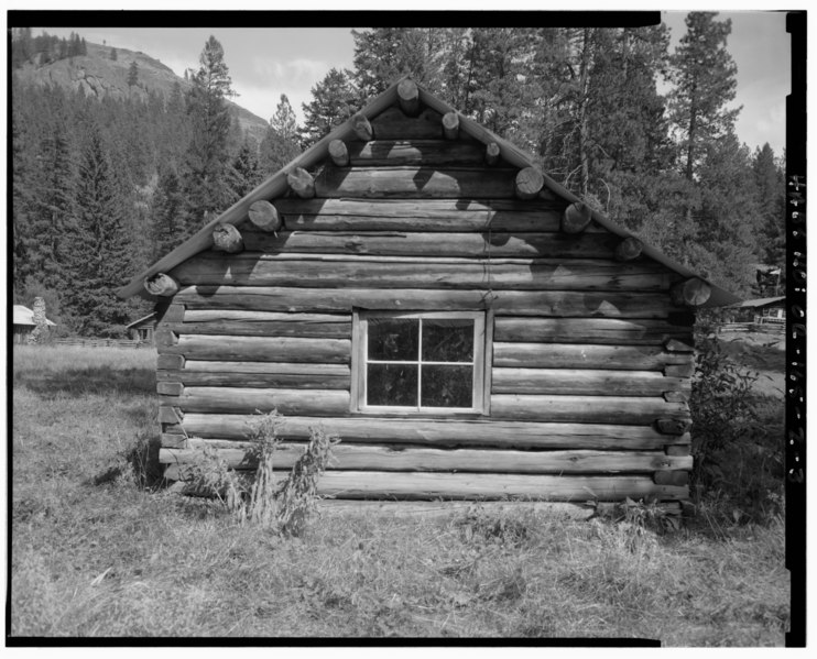 File:View of west back of cabin -5, facing northeast - The Horse Ranch, Cabin No. 5, Eagle Cap Wilderness Area, Joseph, Wallowa County, OR HABS ORE,32-JOS.V,1Z-3.tif