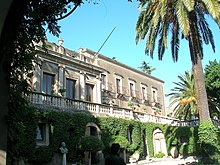 Facade of the villa VillaCeramiVillaCT.JPG