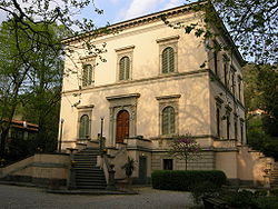 Villa renatico martini 04.JPG