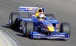 2003年にハンガリーでB02/50を運転しているヴィタントニオ・リウッツィ。