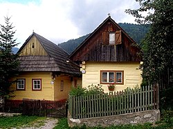 Vlkolinec Slovakia.jpg