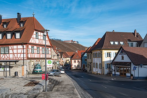 Volkach, Escherndorf, Astheimer Straße 20170205 001