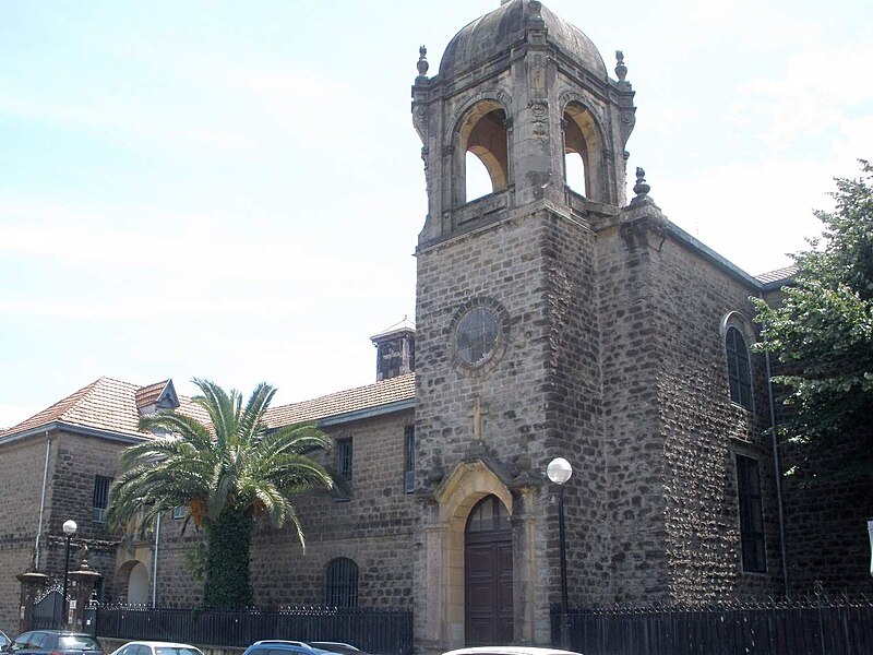 File:Zarautz - Convento del Buen Pastor (Carmelitas Descalzas) 2.JPG