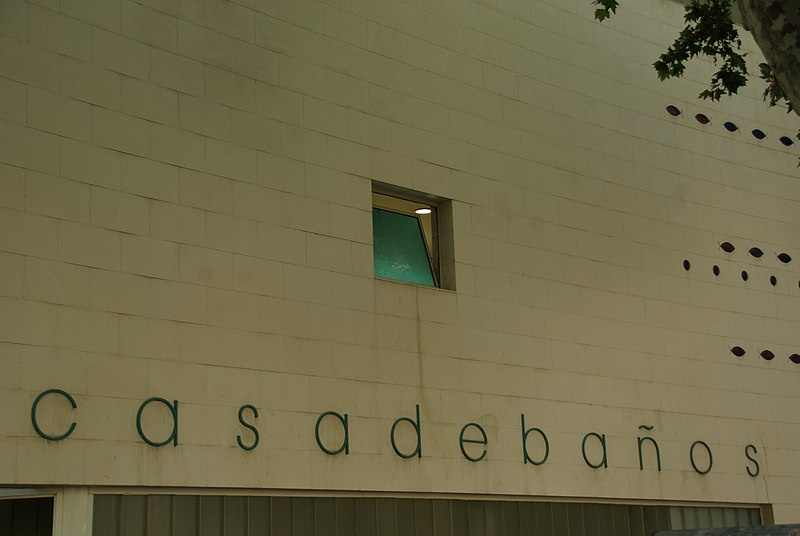 File:® S.D. MADRID CASA DE BAÑOS, EMBAJADORES - panoramio (5).jpg