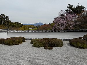 正伝寺庭園 借景は比叡山