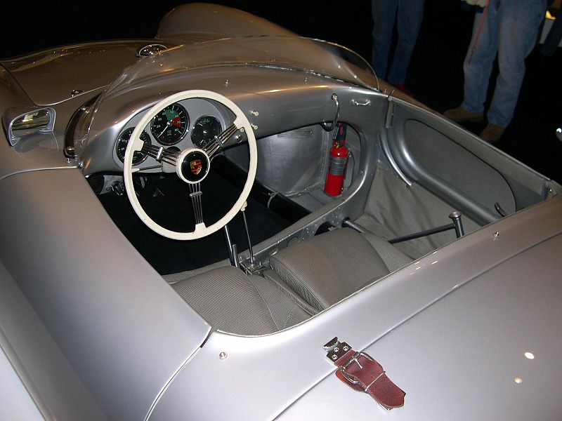 File:1955 Porsche 550 Spyder interior.jpg