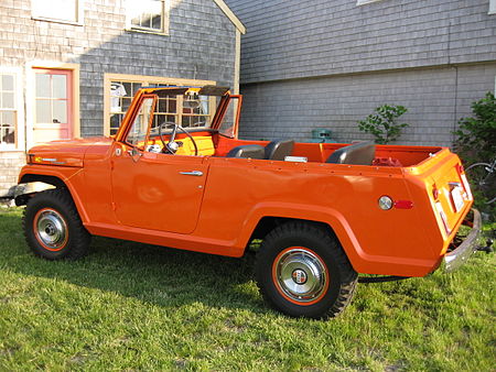 1970 Jeepster Commando.jpg