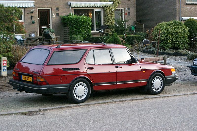 File:1981 Saab 900 Safari (6622159317).jpg