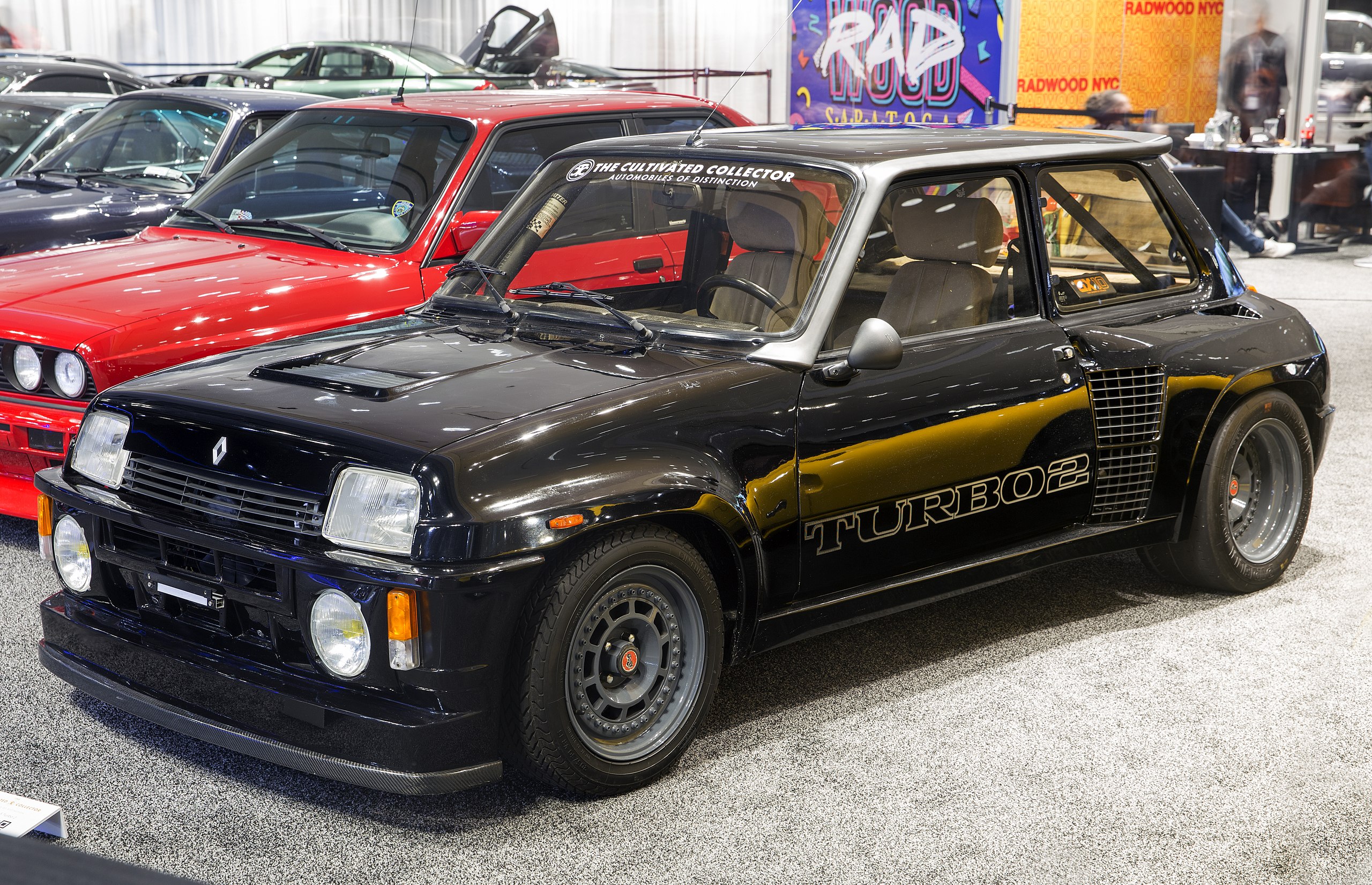File:1985 Renault 5 Turbo 2 Evolution in Midnight Black, front