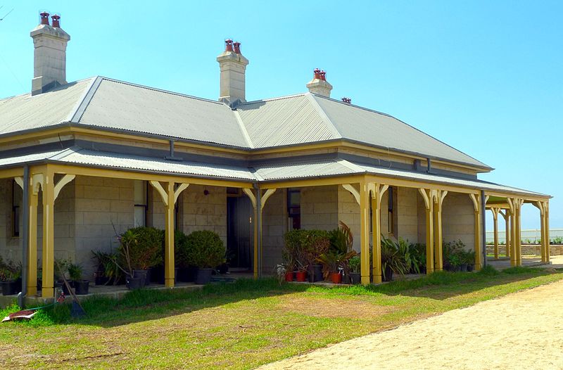 File:1 Lighthouse keepers cottage.JPG