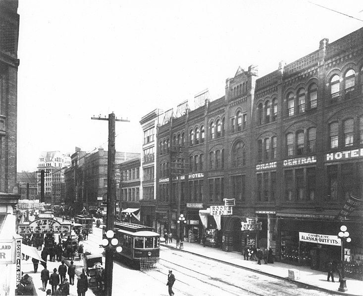 File:1st Ave S from S Main St, Seattle, 1909 (CURTIS 2041).jpeg