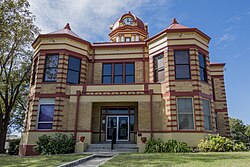 The Kinney County Courthouse was built in 1910 and is an example of Beaux Arts Classicism architecture. It was added to the National Register of Historic Places in 2004.