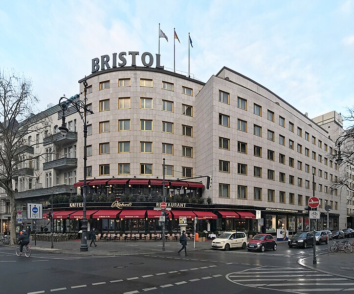 File:2020-01-06-Kempinski-Hotel-Bristol.jpg