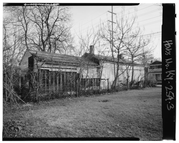 File:3-4 view of back and west facing side. Note possible rear addition. - 1911 Magazine Street (House), Louisville, Jefferson County, KY HABS KY,56-LOUVI,95-3.tif