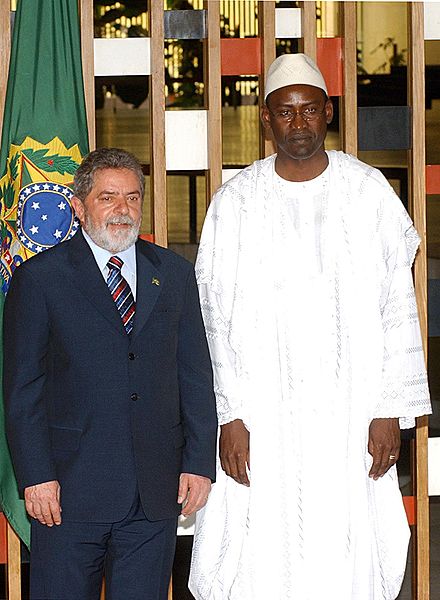 File:Abdoulaye Diop with Lula da Silva, ABr 60080.jpg