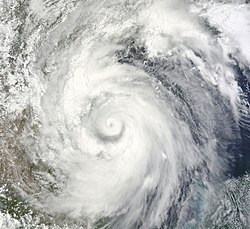 Alex pe 30 iunie la 17:10 UT când era un uragan de categoria 1