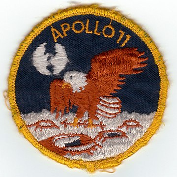 File:Apollo 11 Patch (3726741770).jpg