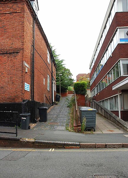 File:Arch Hill, Kidderminster - geograph.org.uk - 4146093.jpg