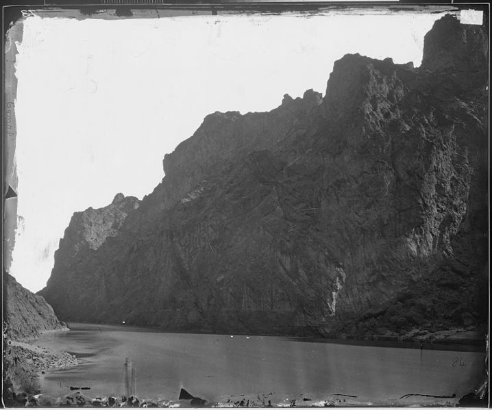 File:BLACK CANYON NEAR CAMP 8, COLORADO RIVER - NARA - 524176.jpg