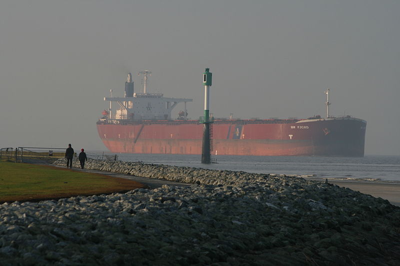 File:BW Fjord an Glameyer Stack 2007-12-15.JPG